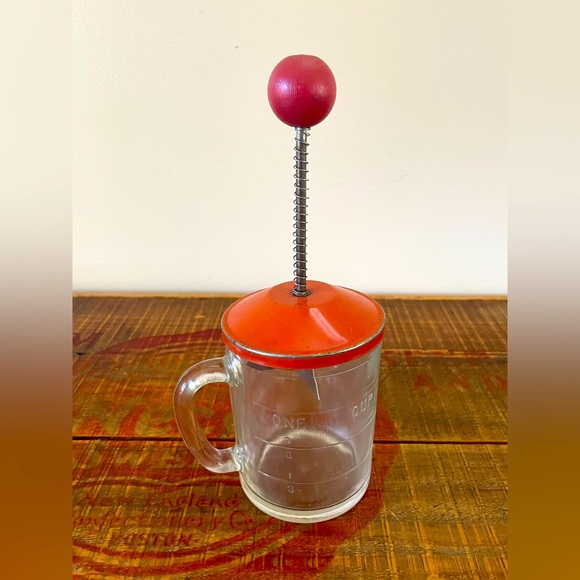 Vintage Other - Vintage Farmhouse Anchor Hocking Red Food Chopper❤️